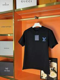 Picture of Louis Vuitton T Shirts Short _SKULVXS-Llzytx00076982
